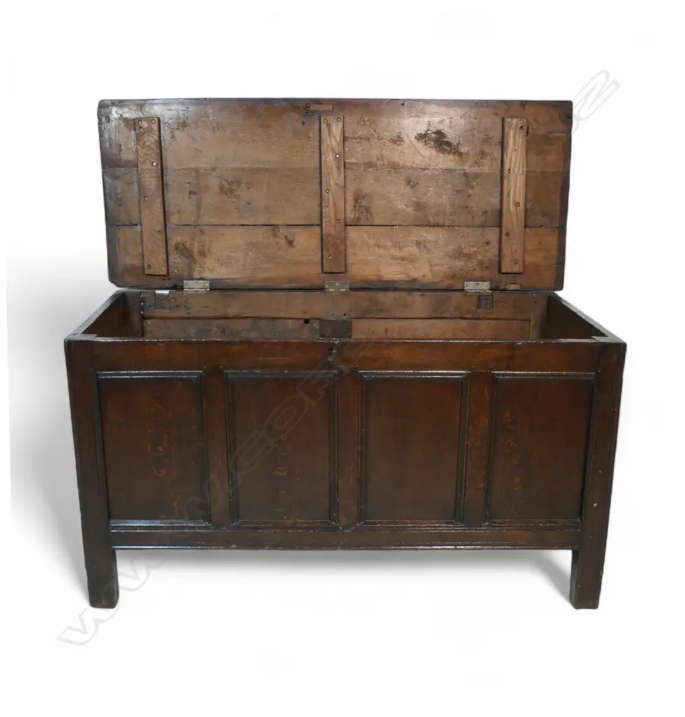 A c.1700 large oak coffer, Image 1++